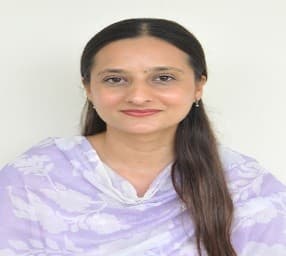 Aroosa Adil